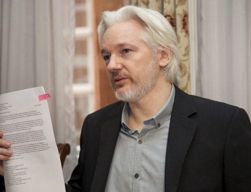 La PDLI se felicita por la decisión de un tribunal británico de no extraditar a Assange y pide la retirada de los cargos